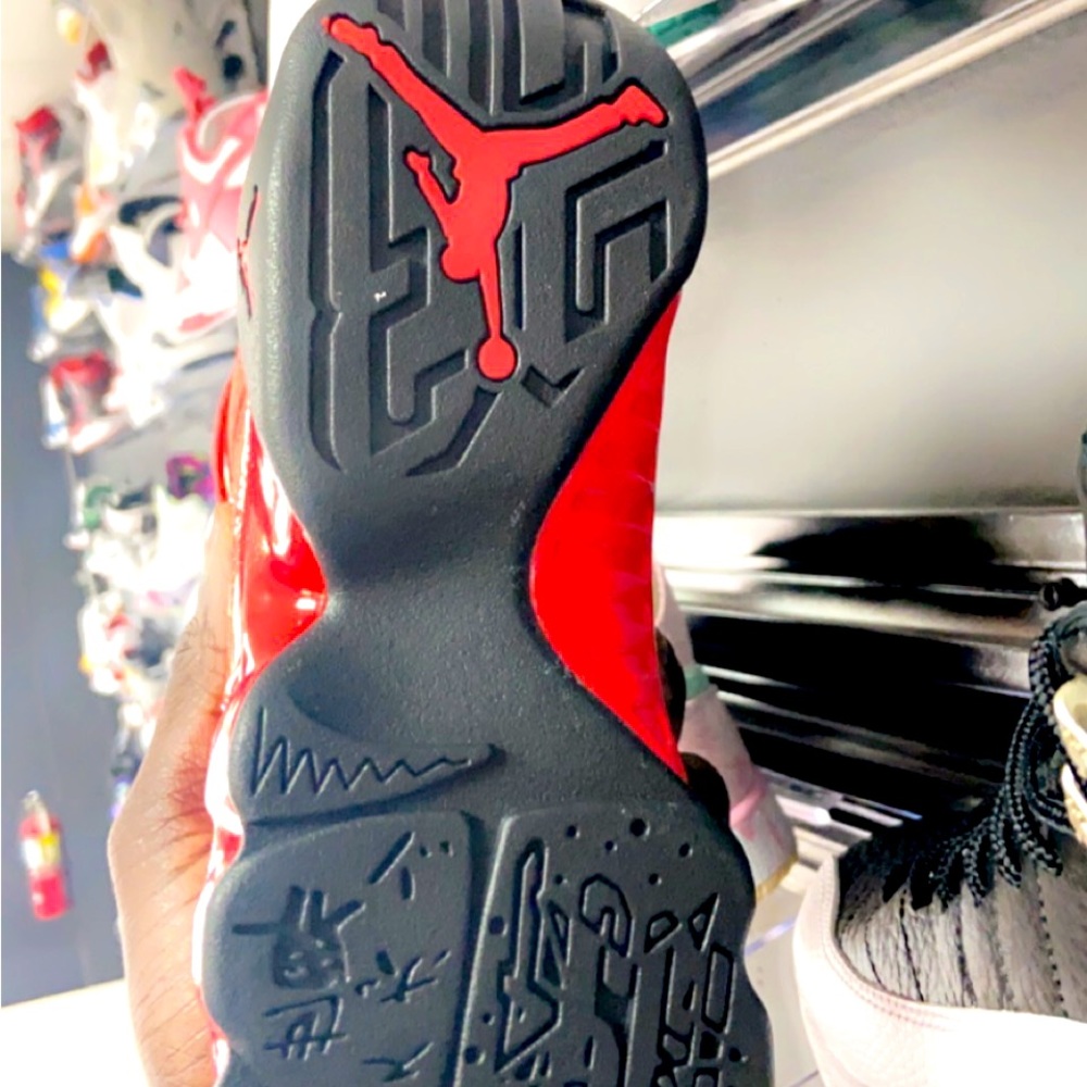 Chile red retro 9s